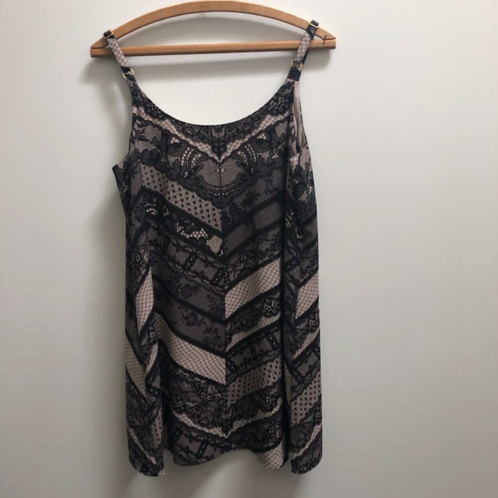 CAbi Black and Cream Lace-Patterned Camisole - Picture 3 of 5